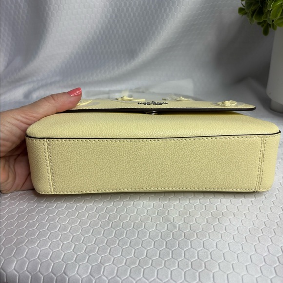 Kate Spade Yellow Floral Appliqué Leather Crossbody NWT - Picture 4 of 10